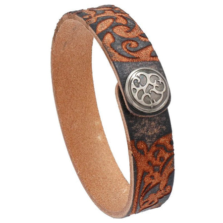 Bracelet artisanal homme en cuir noir gravé aux arabesques orné d'un médaillon central ajouré argenté mat