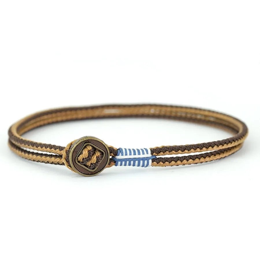 Bracelet homme cordon nylon tressé marron à double brin avec surliure latéral bleu-blanc et fermoir bouton patiné
