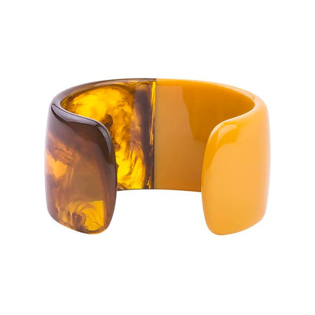 Manchette femme ouverte en résine moulée jaune ambré et jaune opaque à surface polie miroir