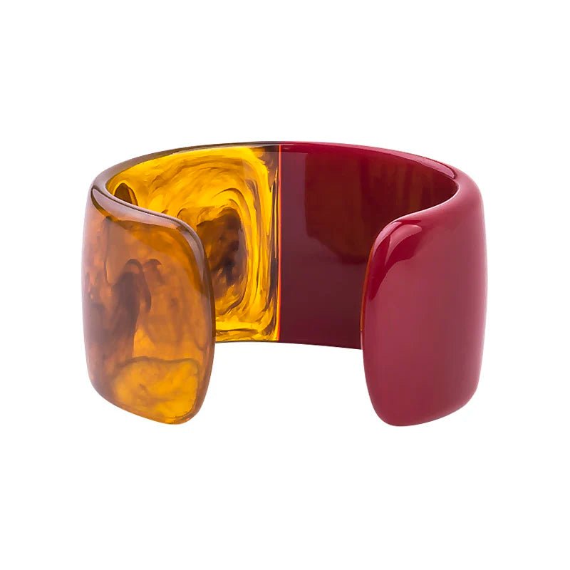 Bracelet manchette pour femme ouvert en résine bicolore, ambrée translucide et bordeaux opaque poli miroir