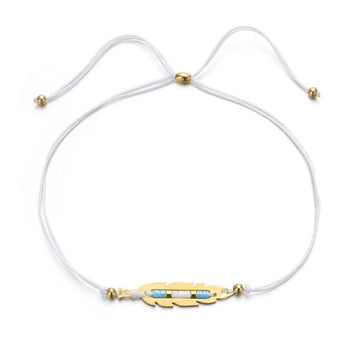Bracelet femme avec cordon plume dorée ajourée perles colorées bleu blanc nacré