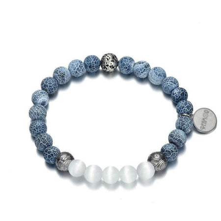 Bracelet perles homme bleues craquelées avec perles blanches satinées médaillon argenté